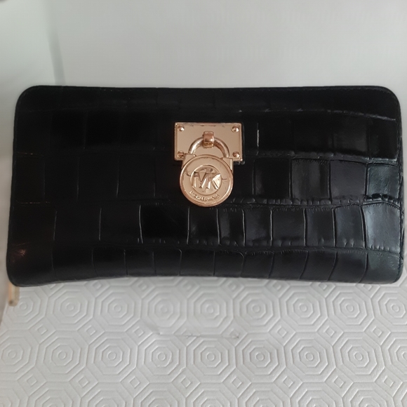 Michael  kors leather  wallet  Black/Gold - Picture 4 of 12